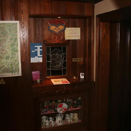 Hotel Restaurant Zum Schnogaloch 2*