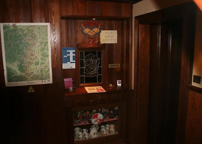 Hotel Restaurant Zum Schnogaloch 2*