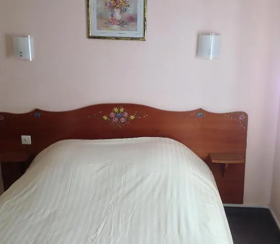 Hotel Restaurant Zum Schnogaloch 2*